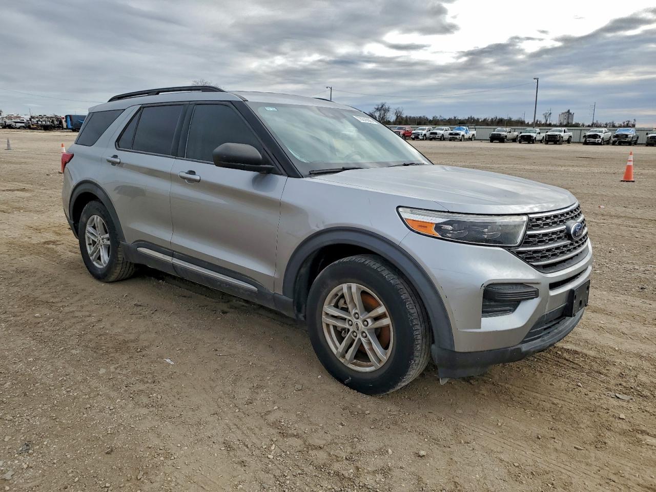 2021 Ford Explorer Xlt - Image 4