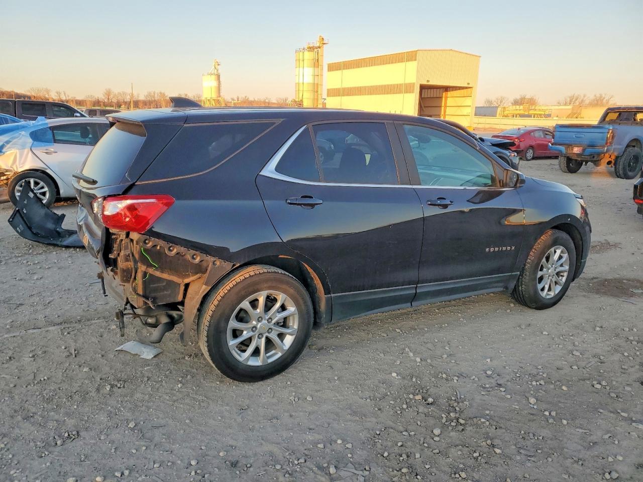 2021 Chevrolet Equinox Lt - Фото 3