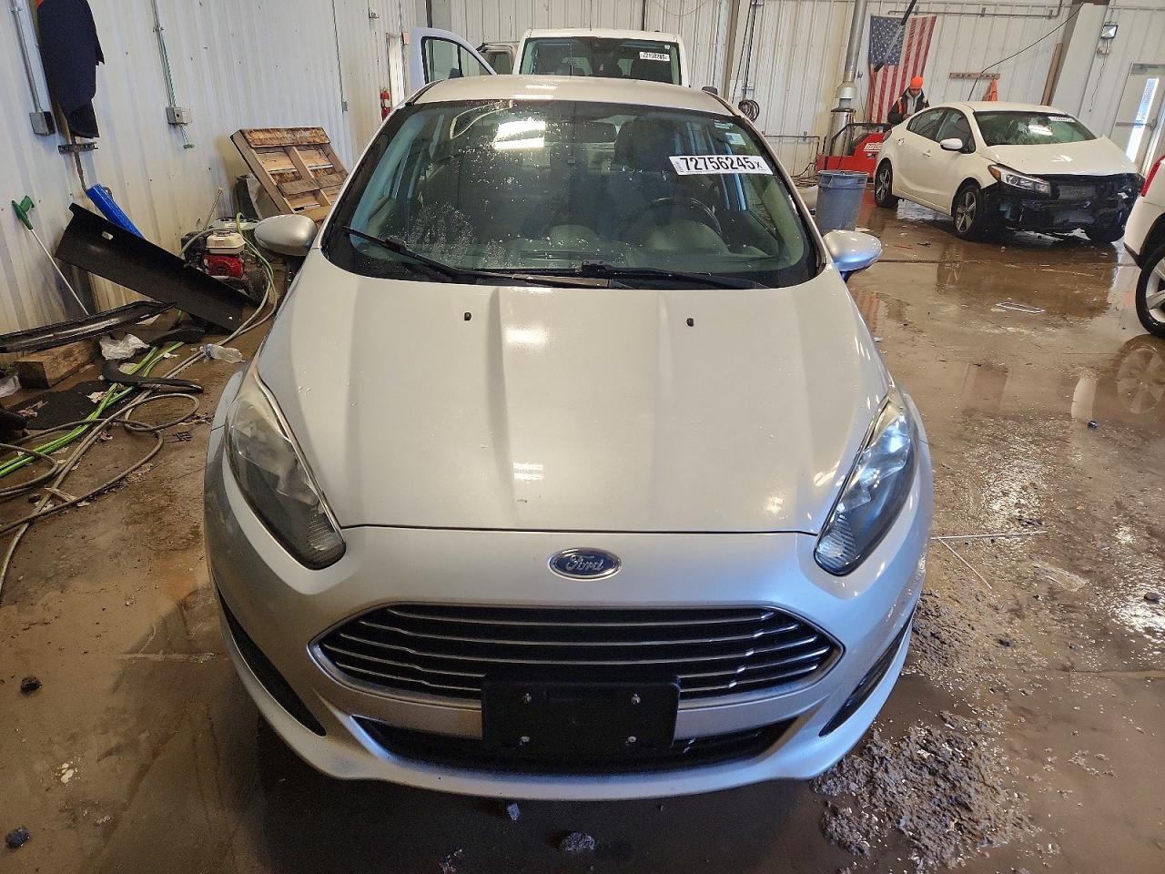 2016 Ford Fiesta Se - Image 5