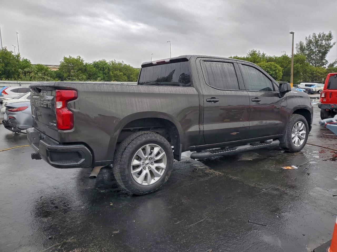 2020 Chevrolet Silverado C1500 Custom - Фото 3