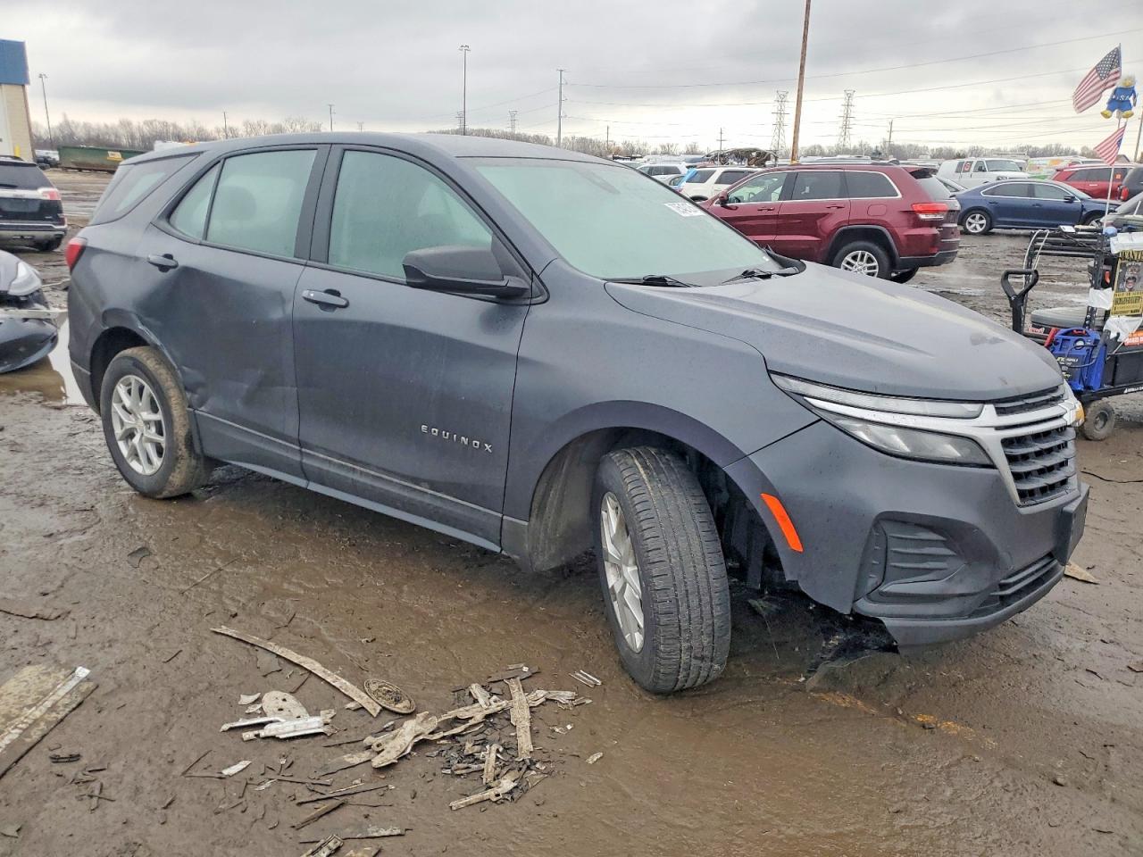 2022 Chevrolet Equinox Ls - Фото 4