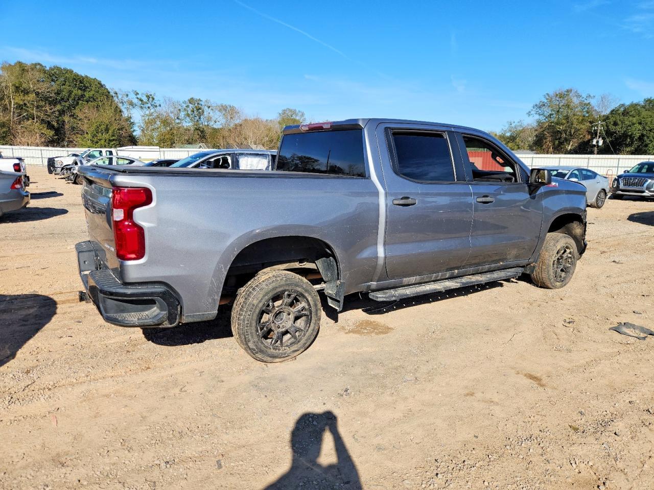 2021 Chevrolet Silverado K1500 Trail Boss Custom - Фото 3
