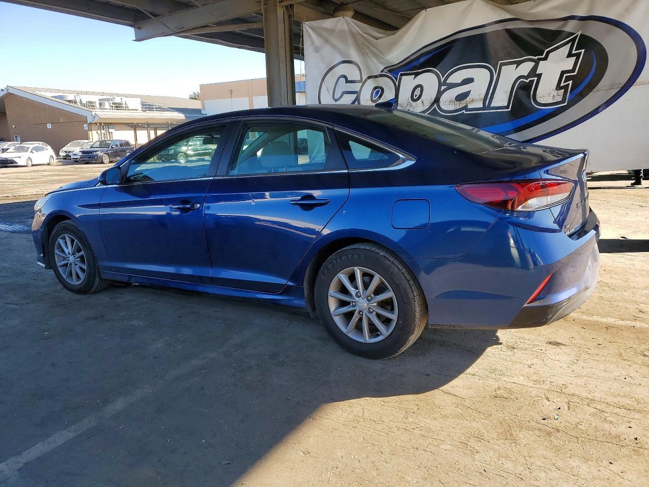 2019 Hyundai Sonata Se - Image 2