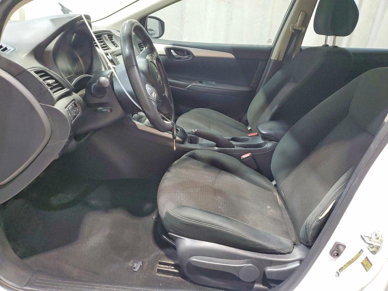 2019 Nissan Sentra S - Image 7