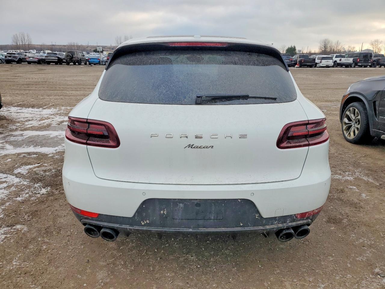 2018 Porsche Macan - Image 6