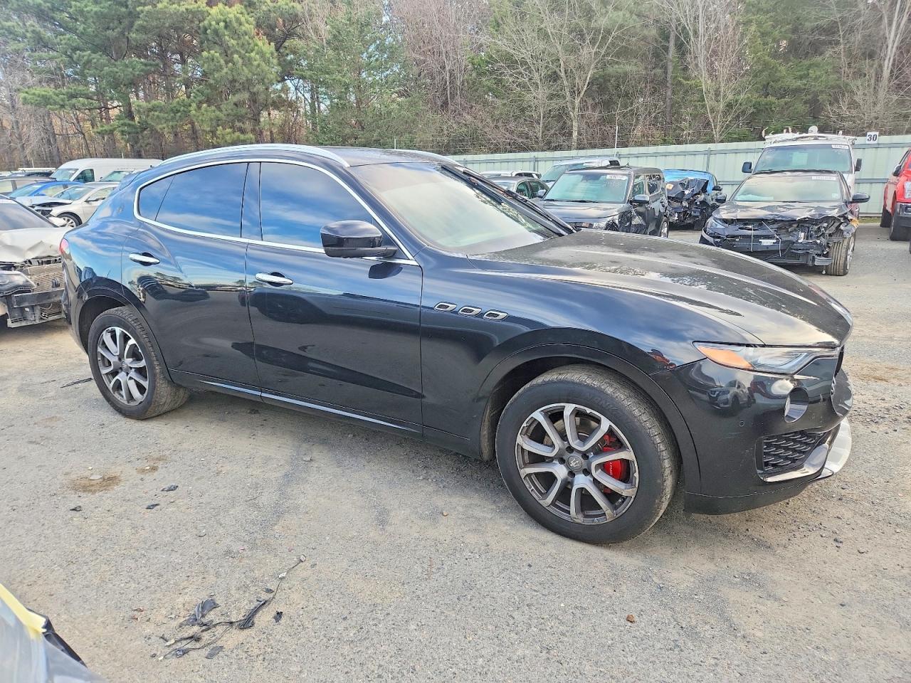 2017 Maserati Levante Luxury - Image 4