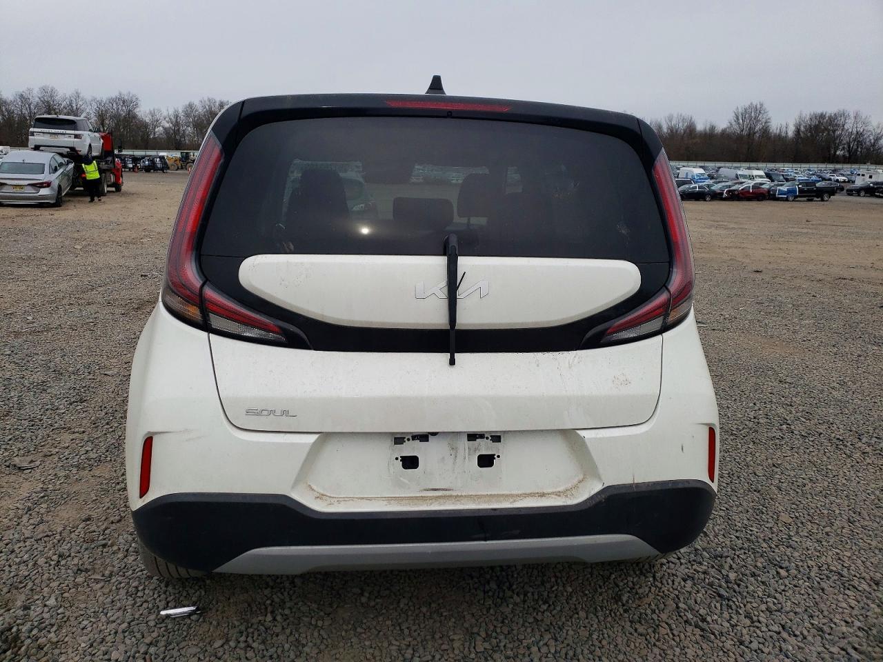 2023 Kia Soul Lx - Image 6