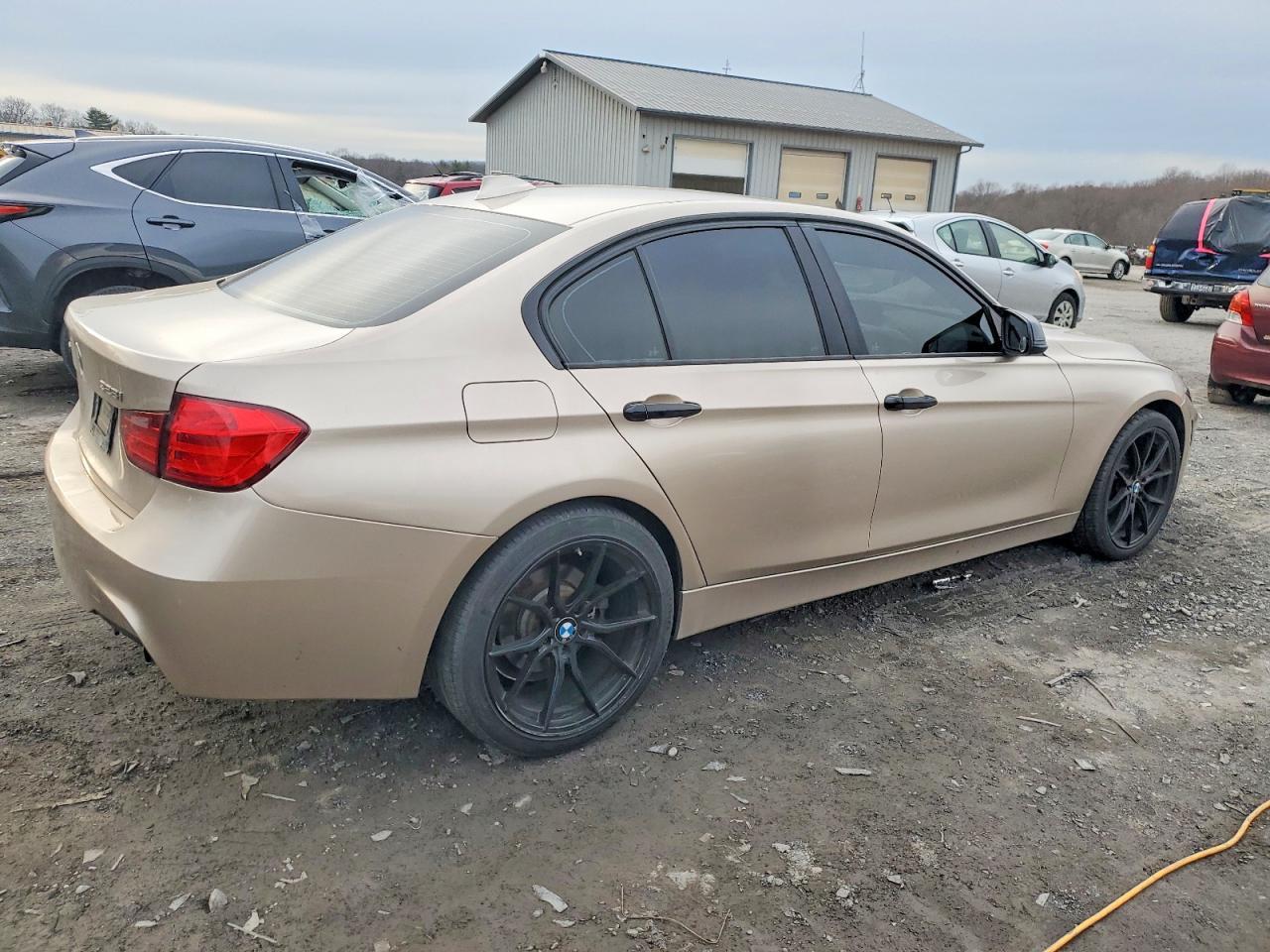 2013 BMW 5 Series - Фото 3