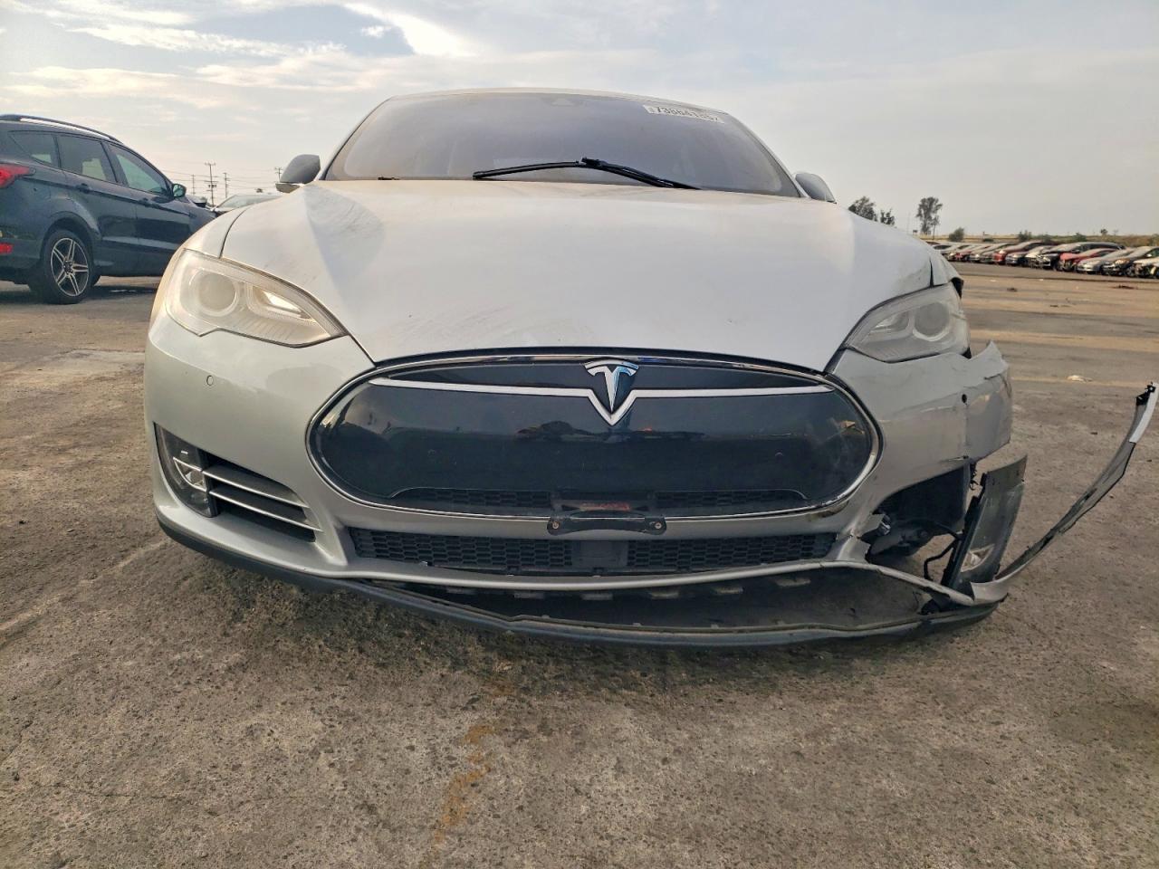 2014 Tesla Model S - Фото 5