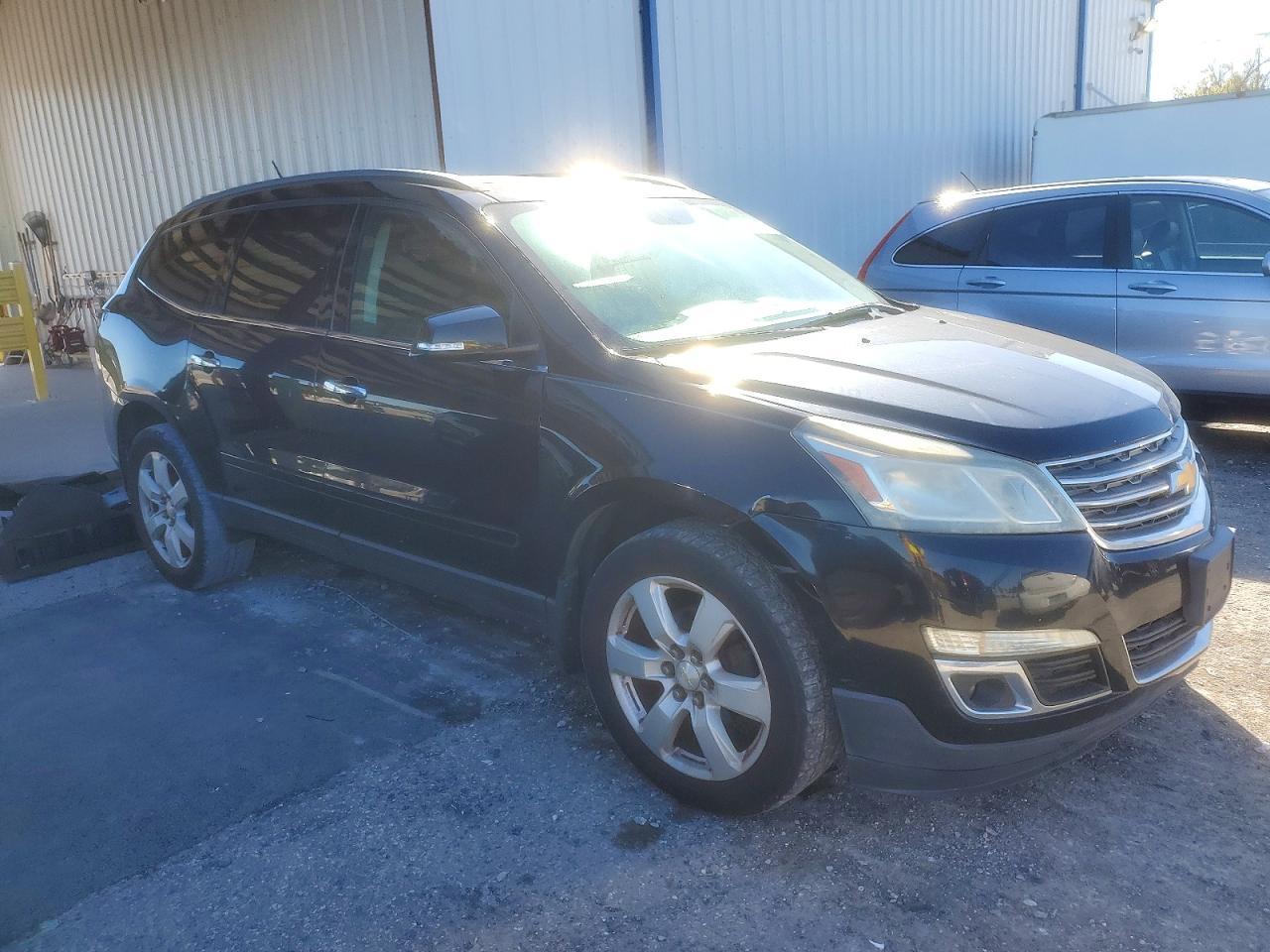 2016 Chevrolet Traverse Lt - Фото 4