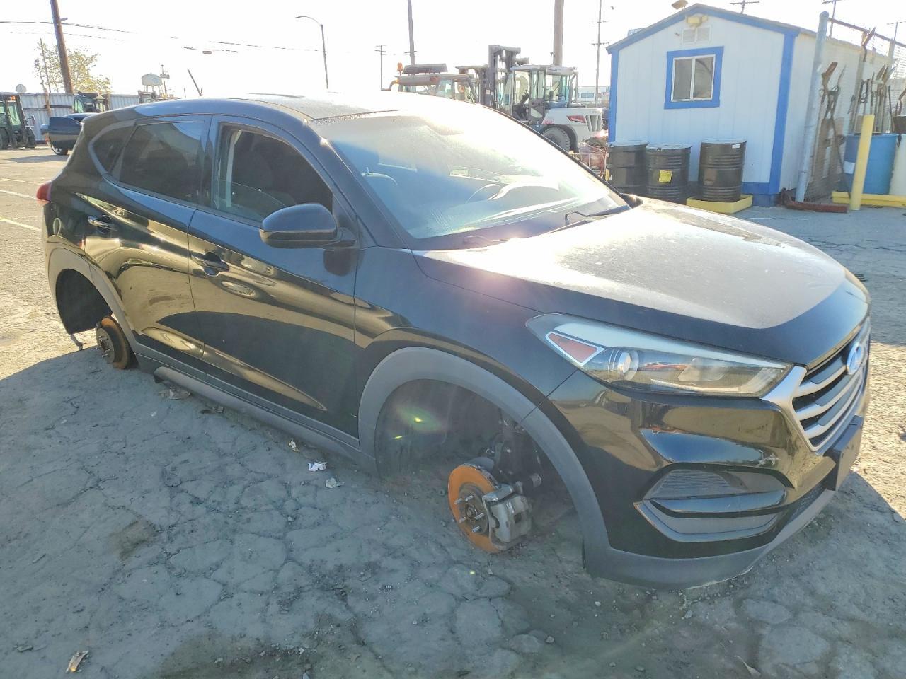 2017 Hyundai Tucson Se - Фото 4