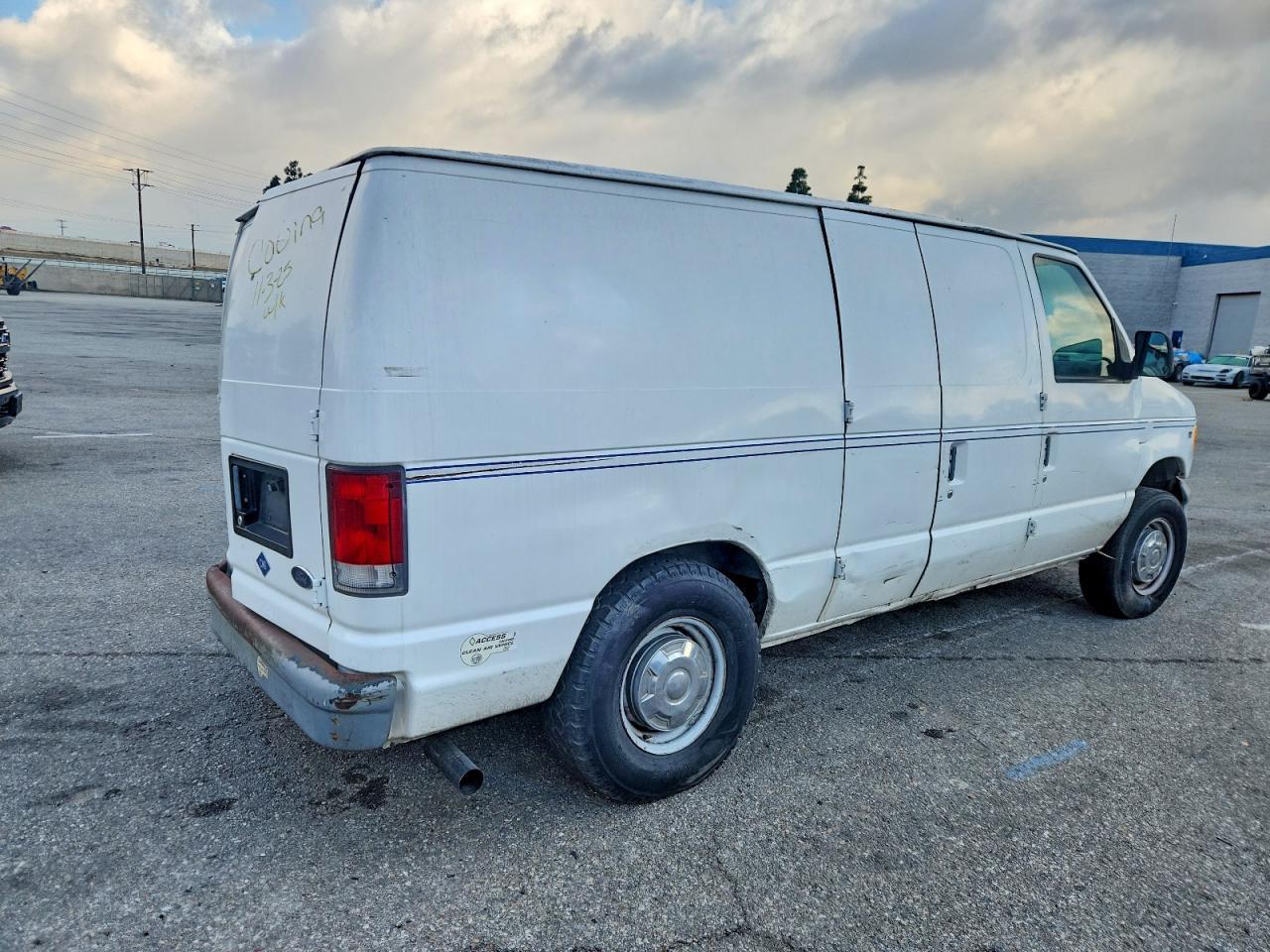1998 Ford Econoline E250 Van - Фото 3