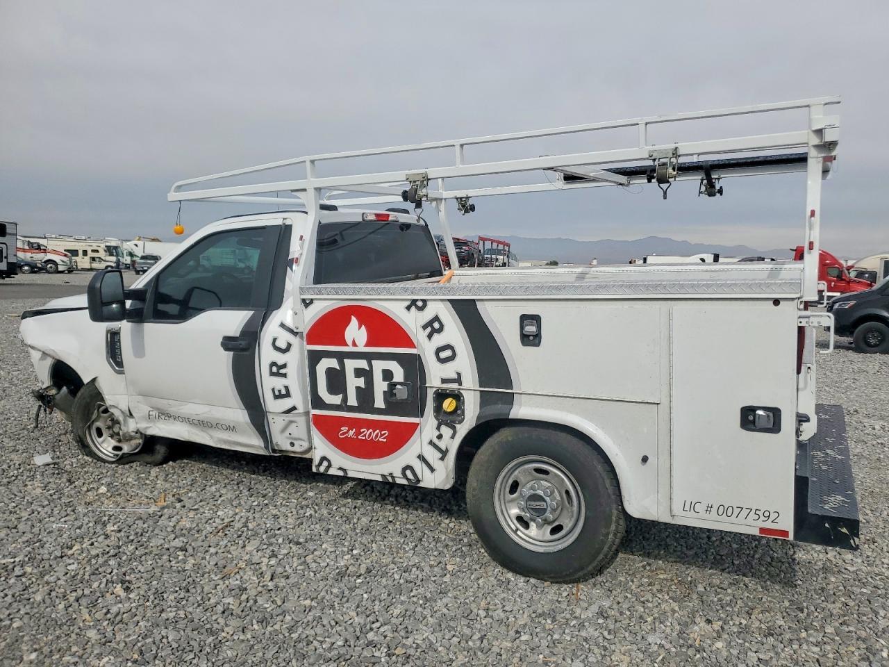 2021 Ford F250 Super Duty Utility / Service Truck - Фото 2