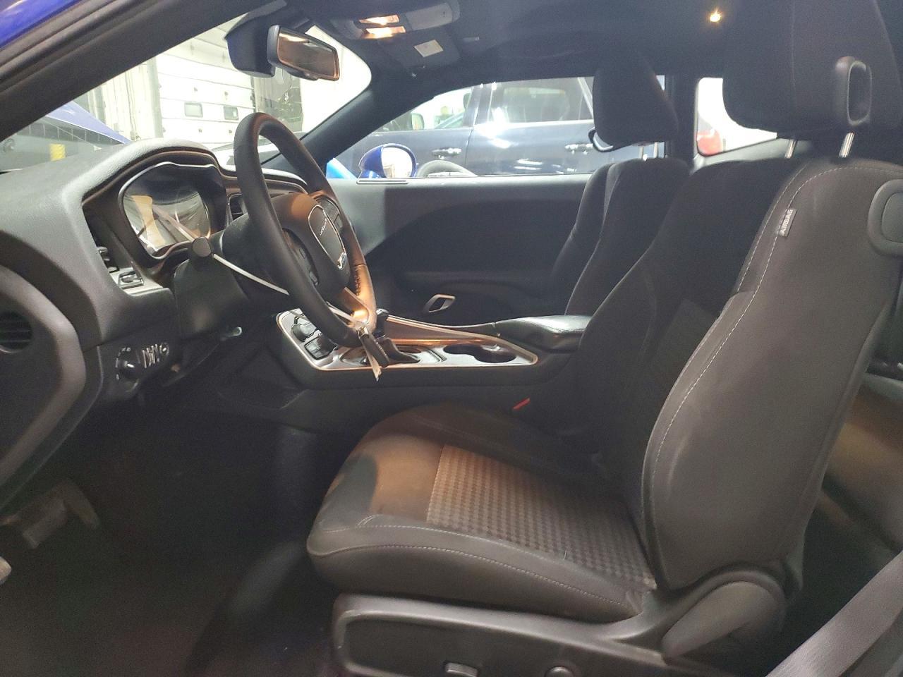 2022 Dodge Challenger Sxt - Image 7
