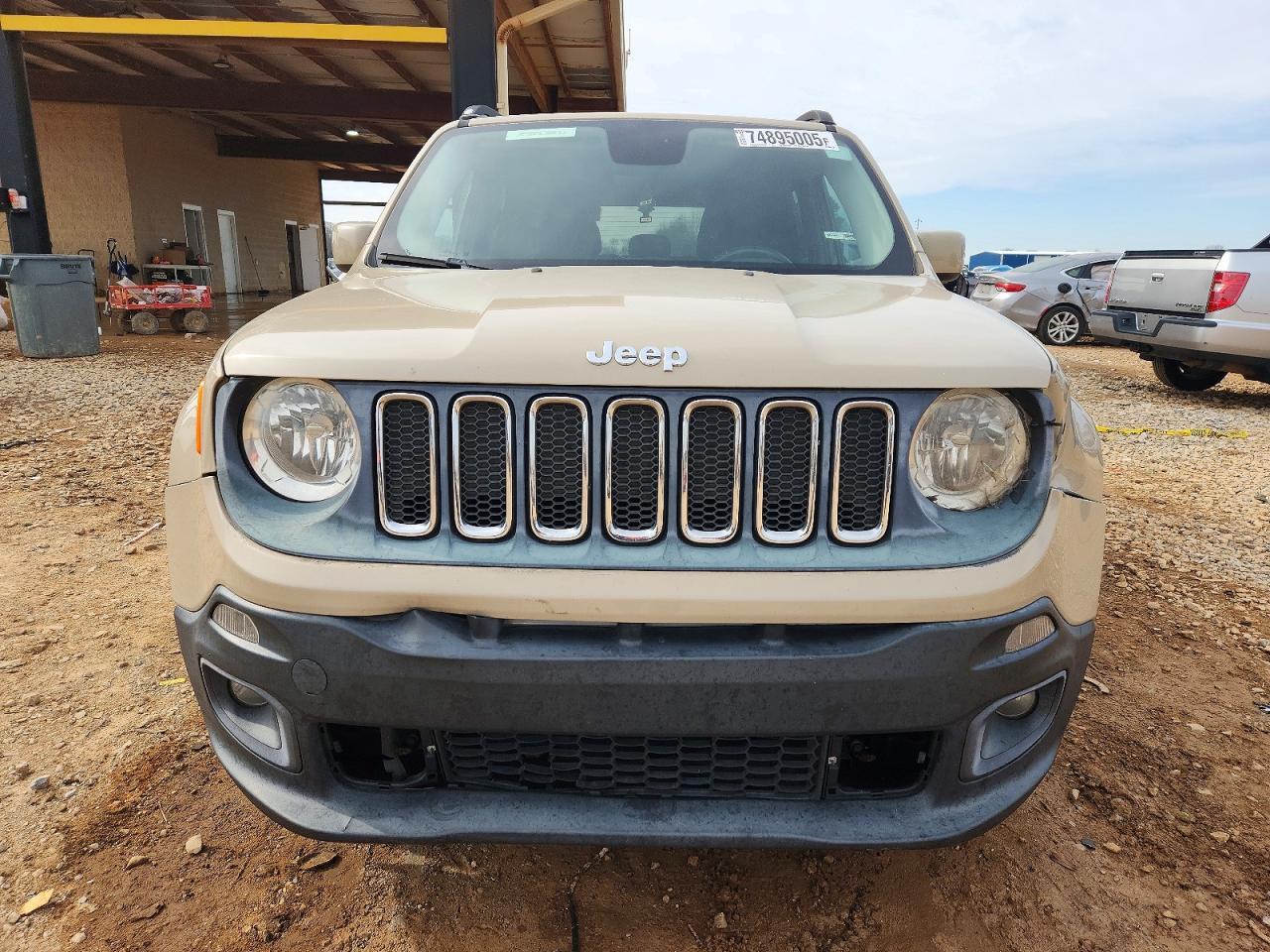 2015 Jeep Renegade - Image 5
