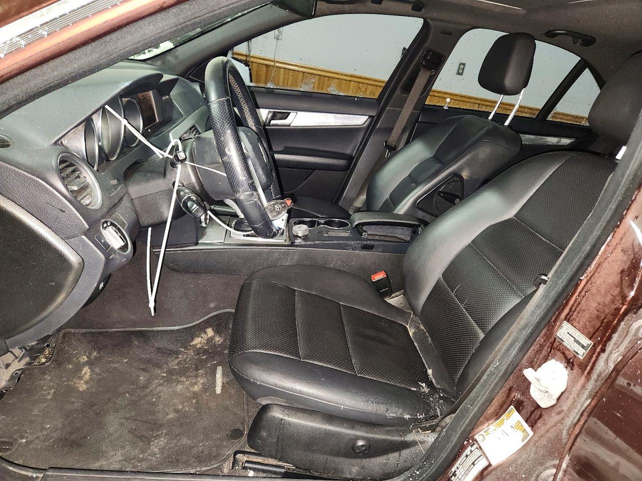 2012 Mercedes-Benz C 300 4Matic - Image 7