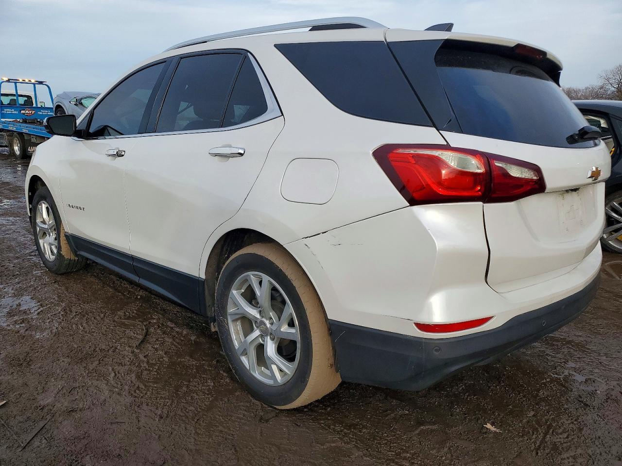 2021 Chevrolet Equinox Premier - Image 2