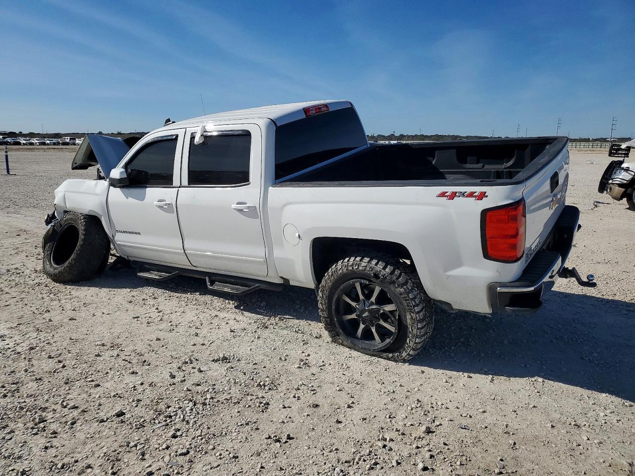 2018 Chevrolet Silverado K1500 Lt - Фото 2