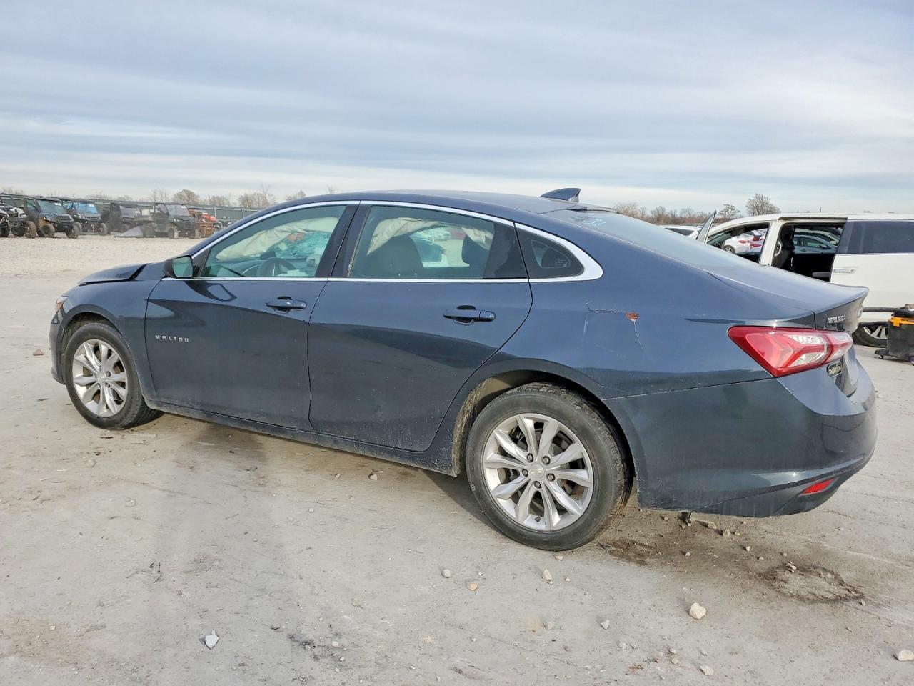 2020 Chevrolet Malibu Lt - Фото 2