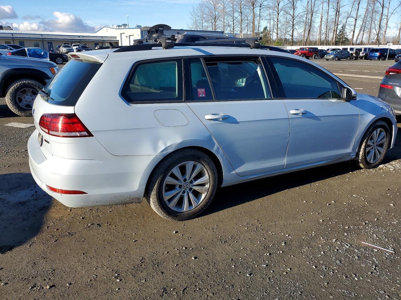 2019 Volkswagen Golf Sportwagen S - Фото 3