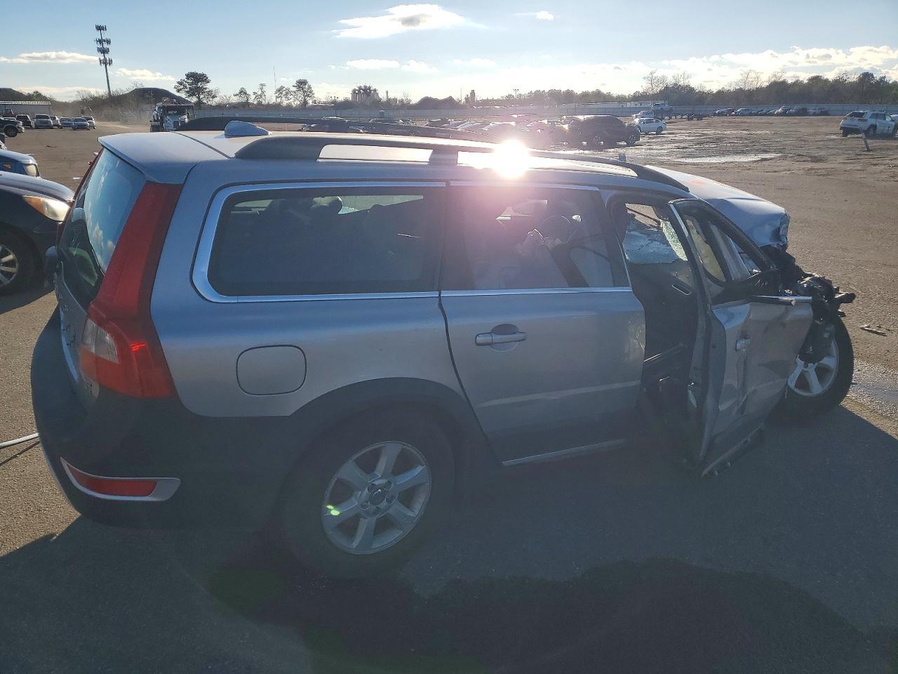 2010 Volvo Xc70 3.2 - Фото 3