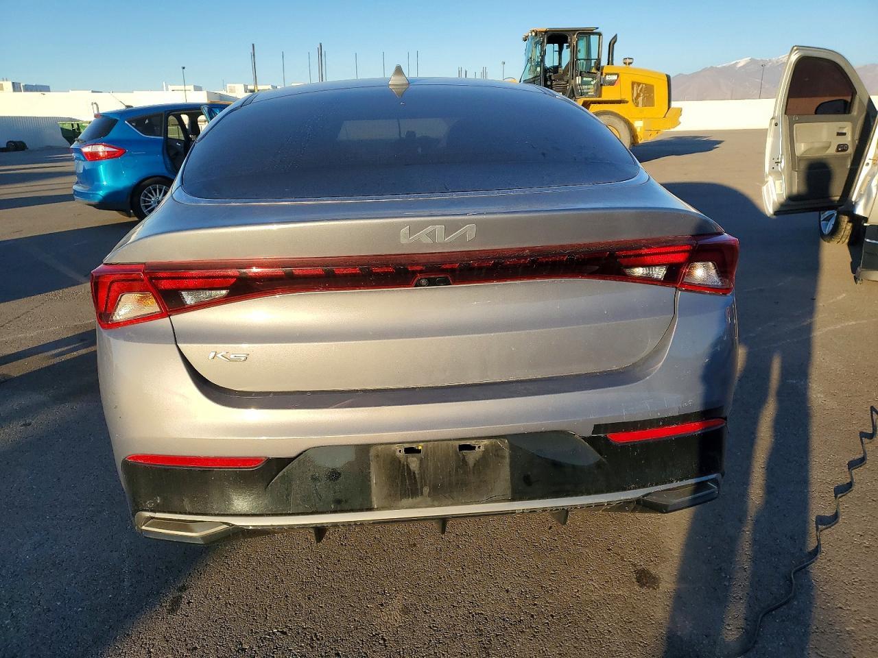 2022 Kia K5 Lxs - Image 6