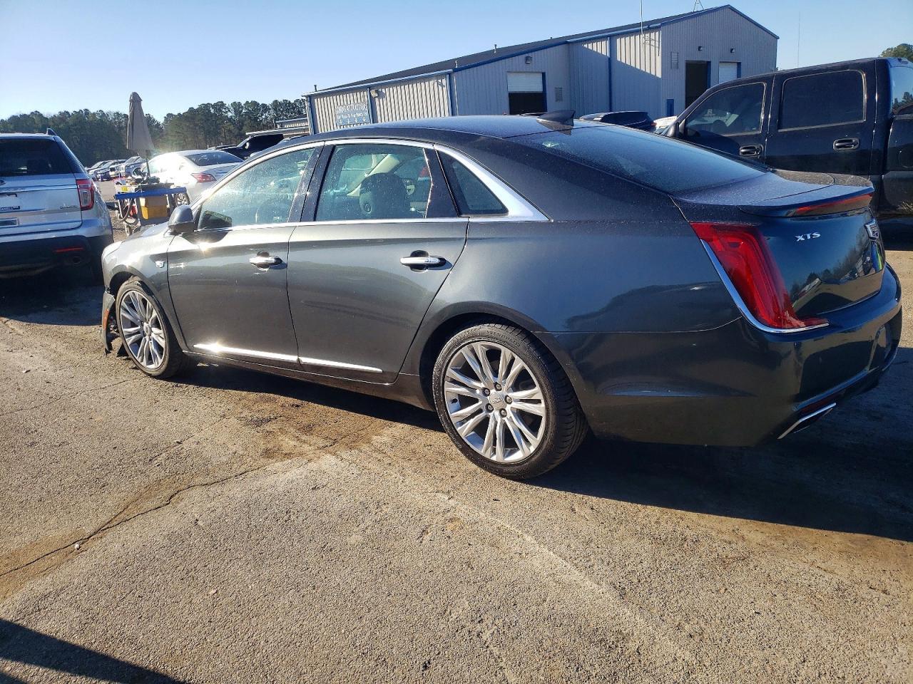 2018 Cadillac Xts Luxury - Фото 2