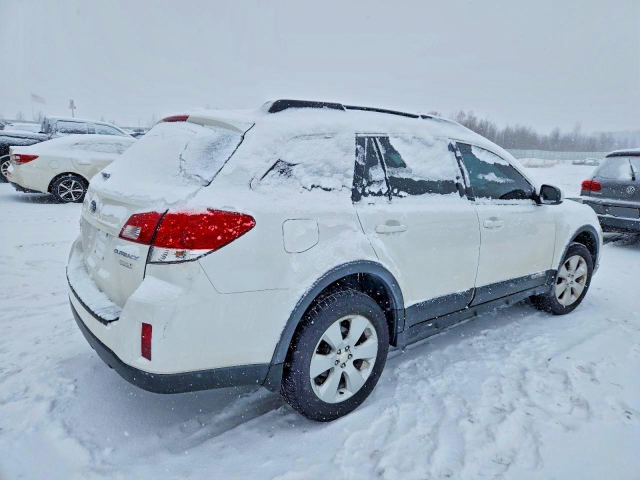 2011 Subaru Outback 2.5I Premium - Фото 3