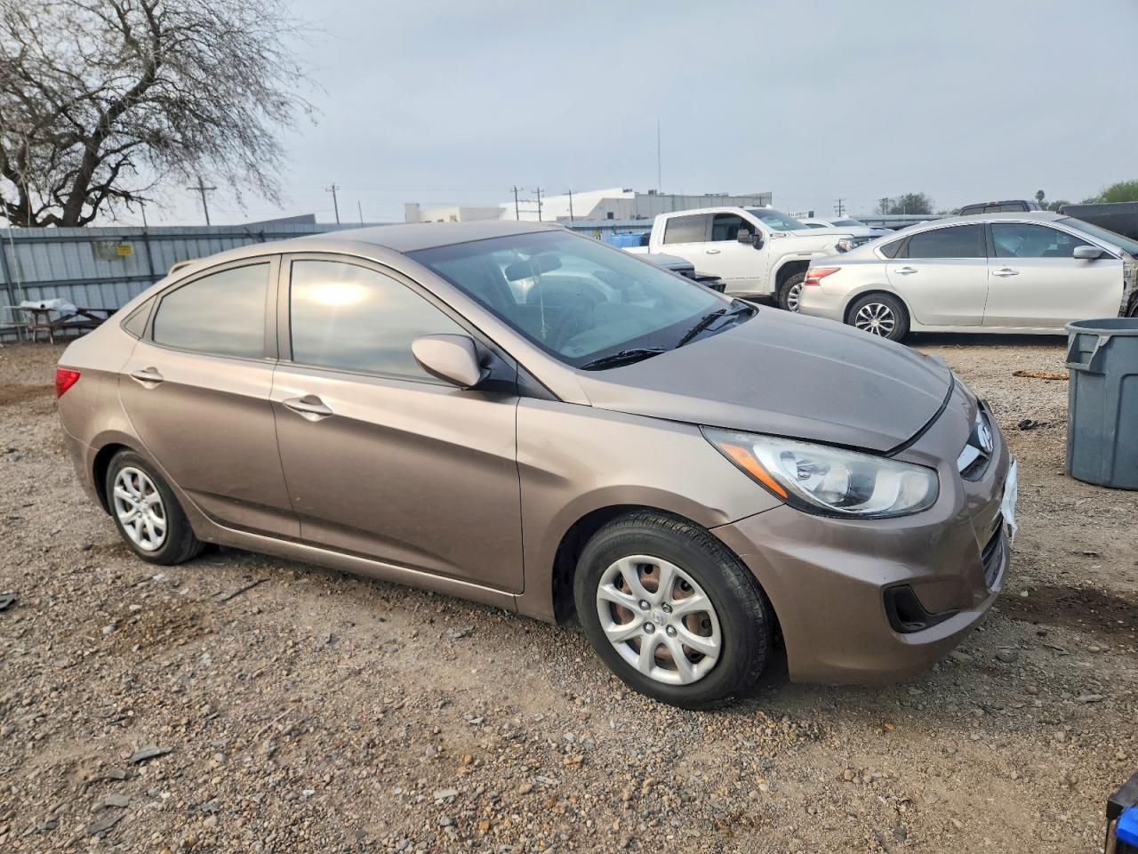 2014 Hyundai Accent Gls - Image 4