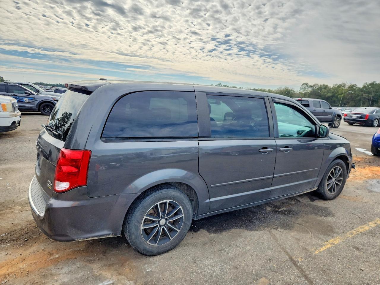 2016 Dodge Grand Caravan R - Фото 3