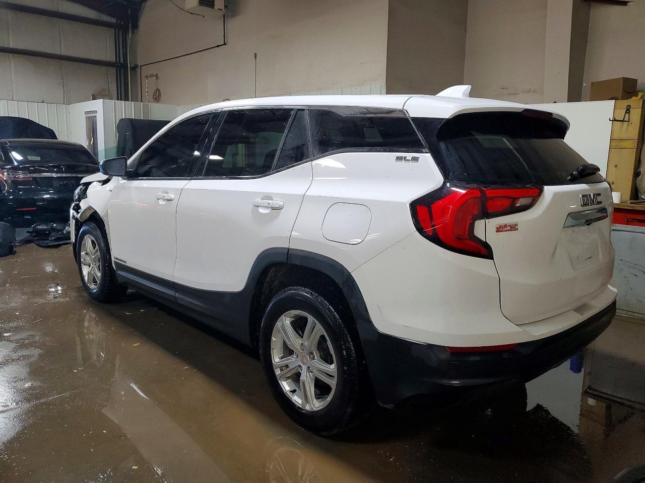 2019 GMC Terrain Sle - Image 2