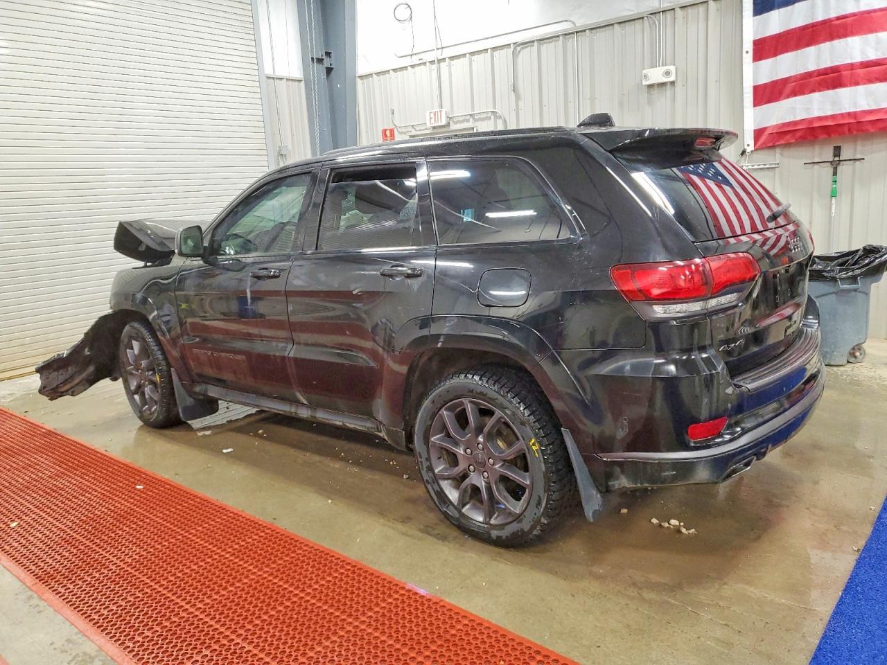 2020 Jeep Grand Cherokee Overland - Фото 2