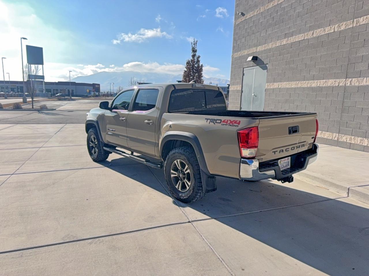 2019 Toyota Tacoma Double Cab - Image 3