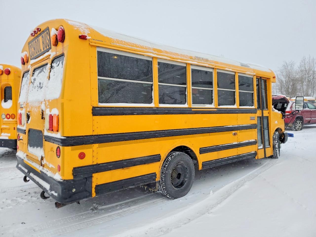2011 Chevrolet Express School Bus - Image 4