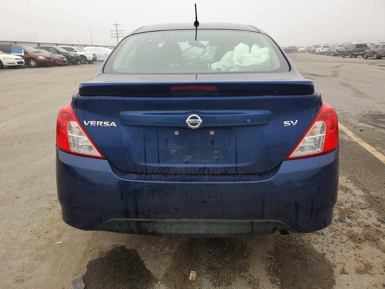 2018 Niss Versa - Image 6