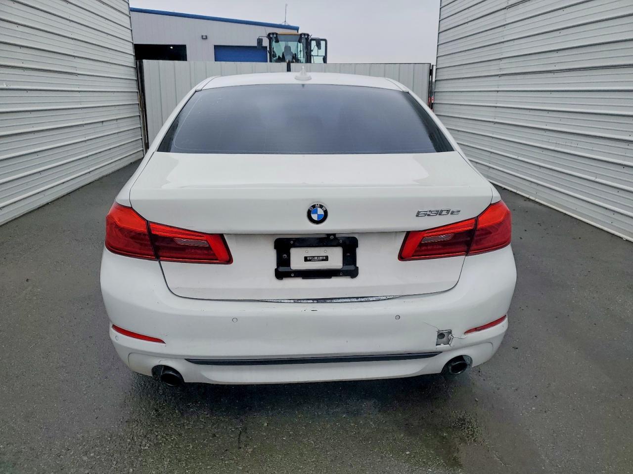2018 BMW 530E - Фото 6