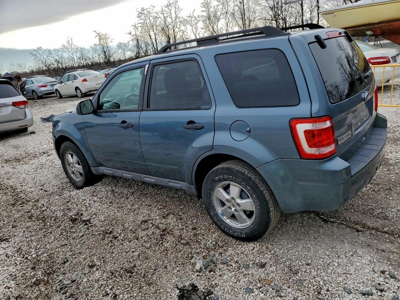 2010 Ford Escape Xlt - Фото 2
