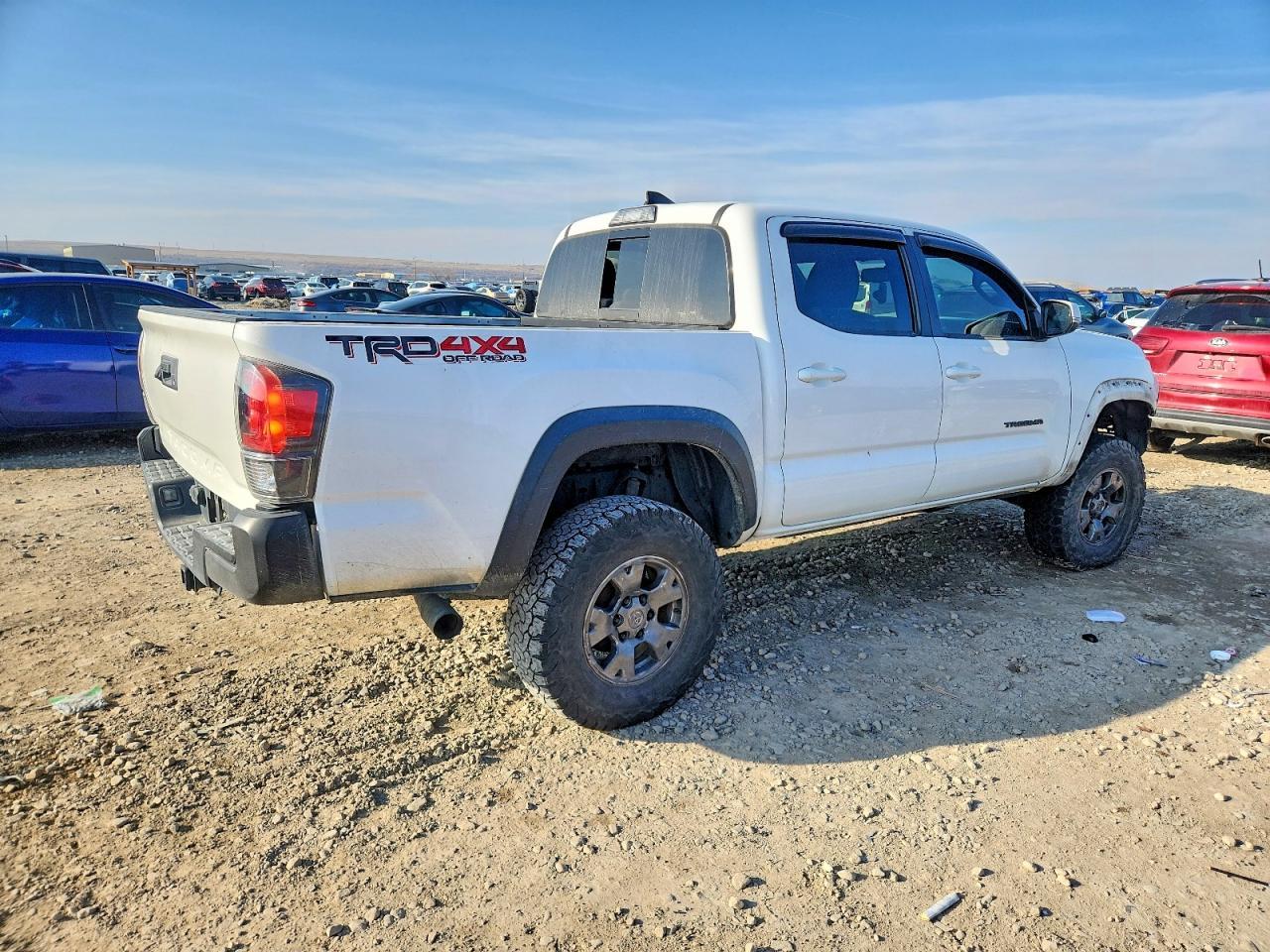 2017 Toyota Tacoma Double Cab - Image 3