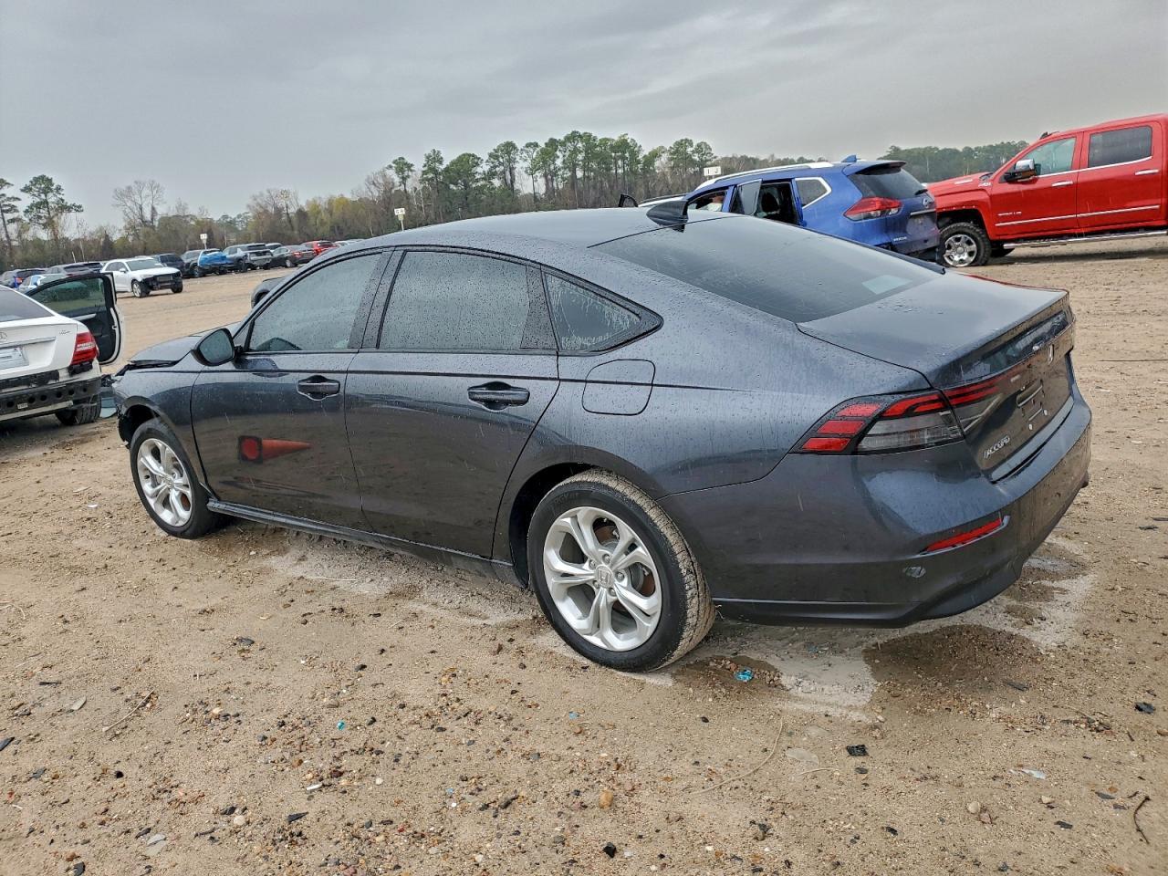 2025 Honda Accord Se - Image 2