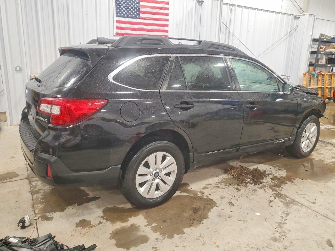 2019 Subaru Outback 2.5I Premium - Image 3