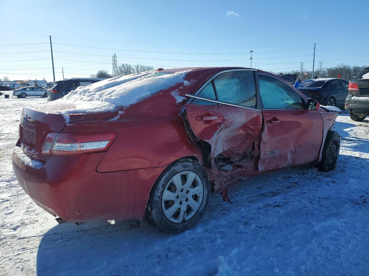 2011 Toyota Camry Le - Фото 3