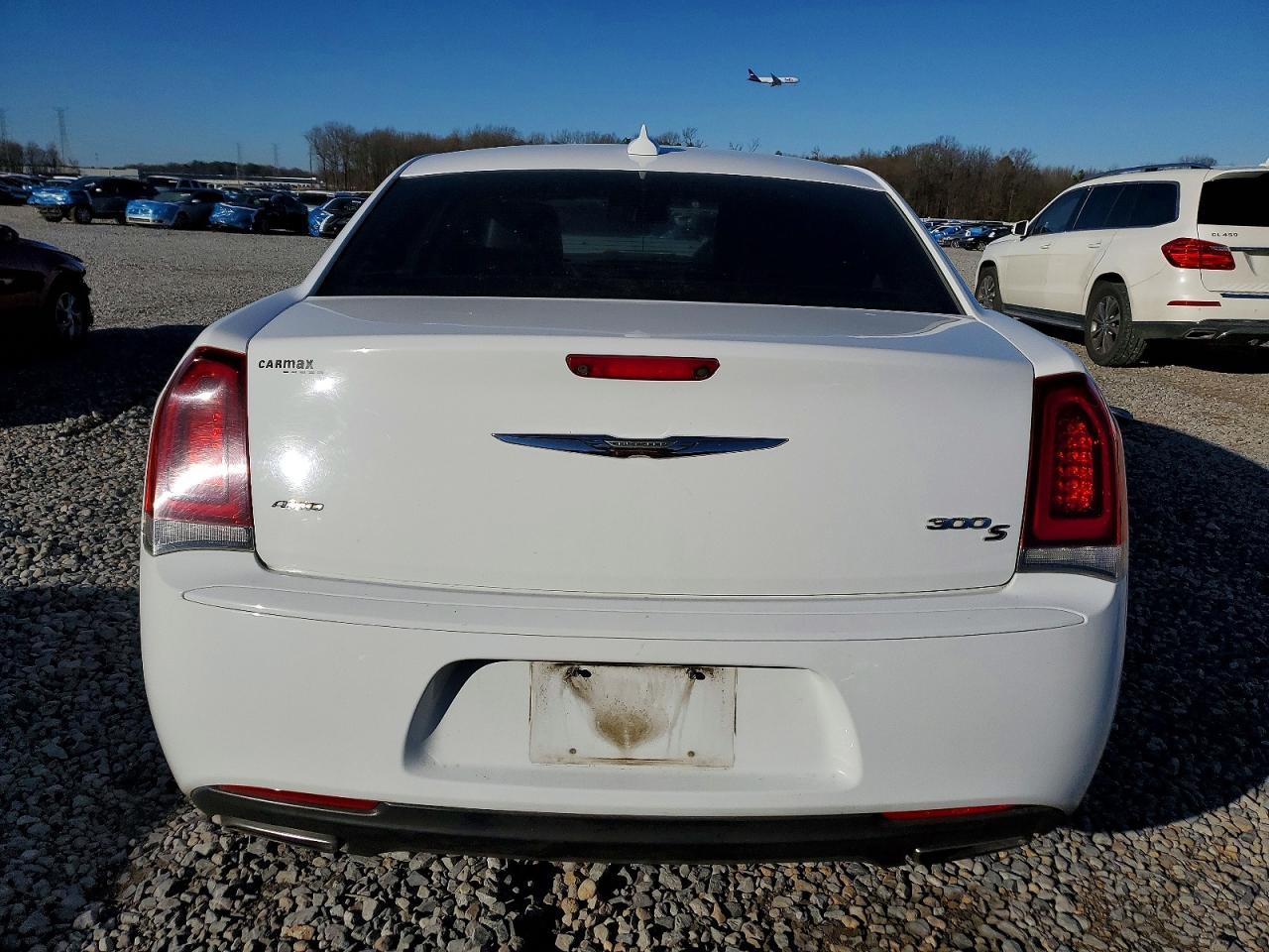 2015 Chrysler 300 S - Фото 6