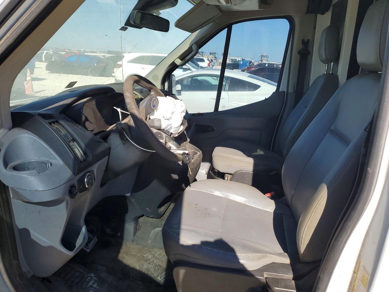 2018 Ford Transit T-350 Delivery Van - Image 7
