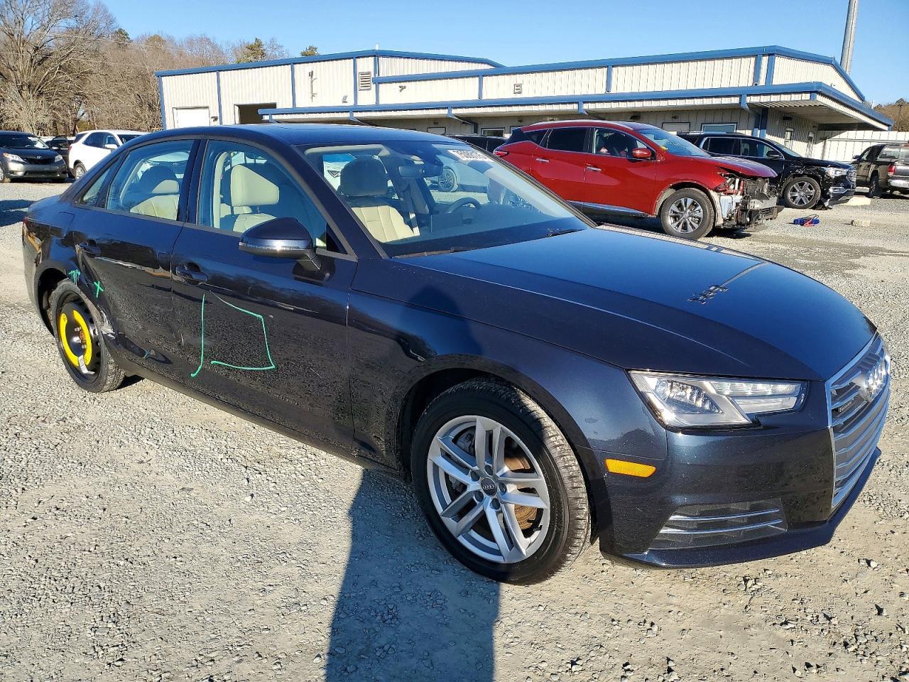 2017 Audi A4 Premium - Фото 4