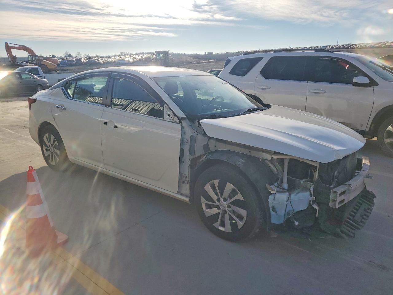 2020 Nissan Altima S - Фото 4