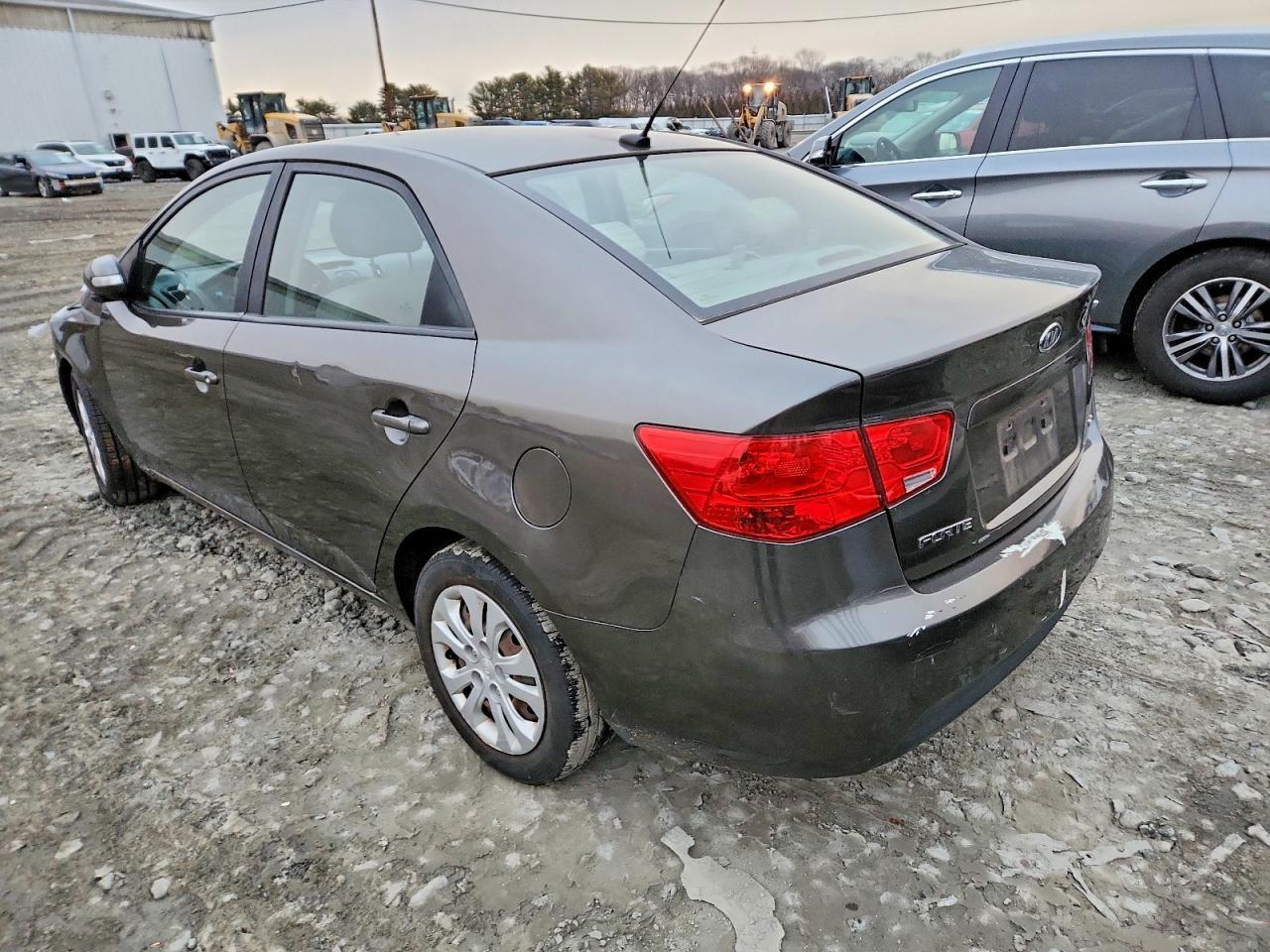 2010 Kia Forte Ex - Фото 2