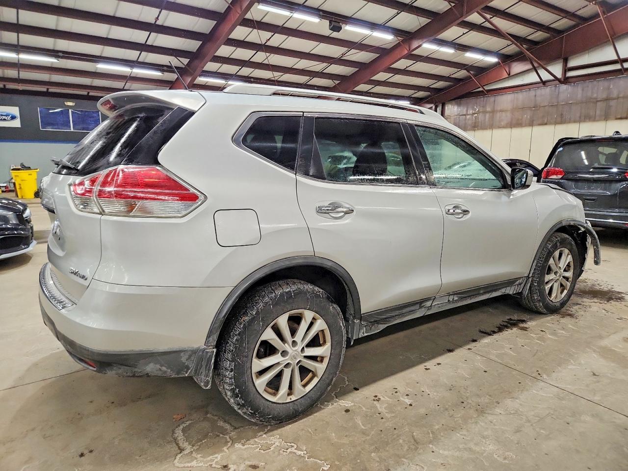 2016 Nissan Rogue Sv - Фото 3