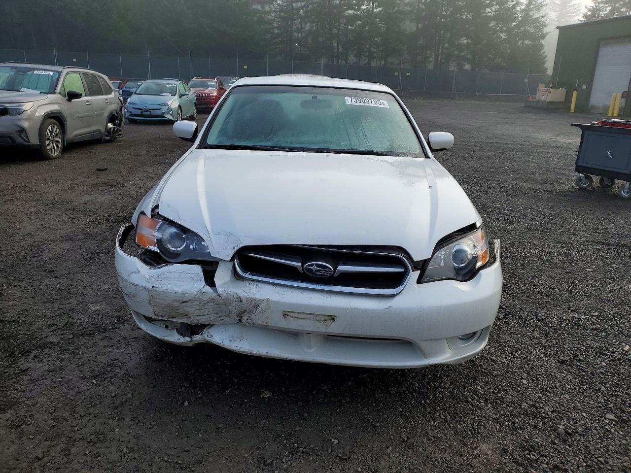 2005 Subaru Legacy 2.5I - Image 5