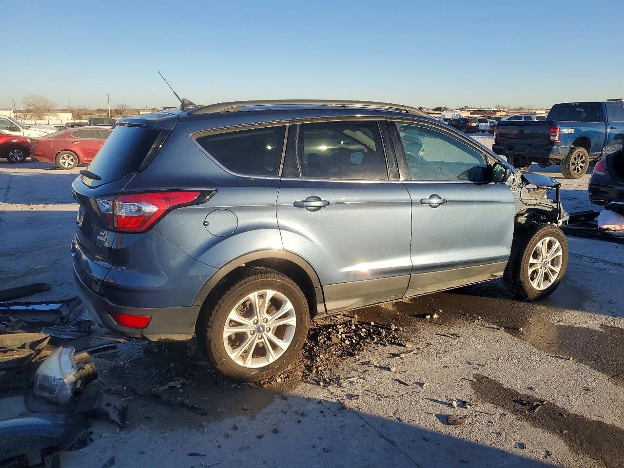 2018 Ford Escape Se - Фото 3