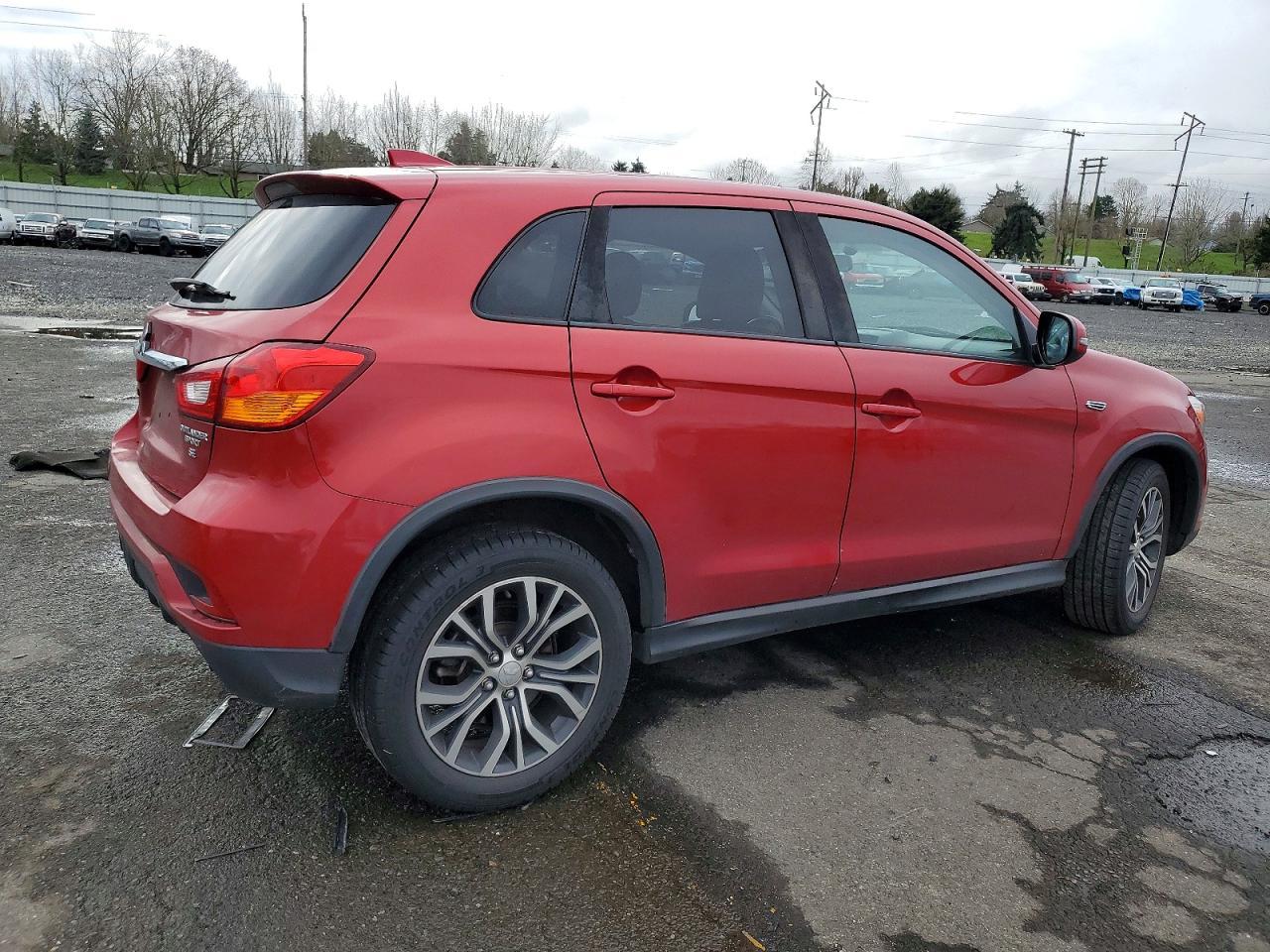 2018 Mitsubishi Outlander Sport Es - Image 3